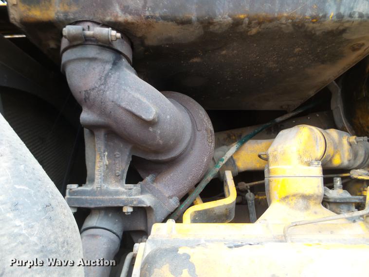 image for item DC4627 1983 John Deere 844 wheel loader