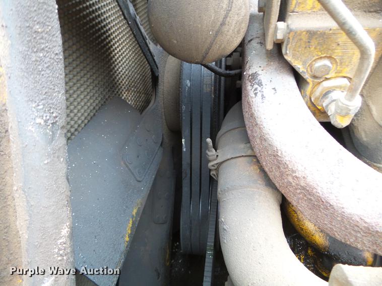 image for item DC4627 1983 John Deere 844 wheel loader