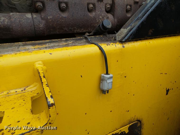 image for item DC4627 1983 John Deere 844 wheel loader