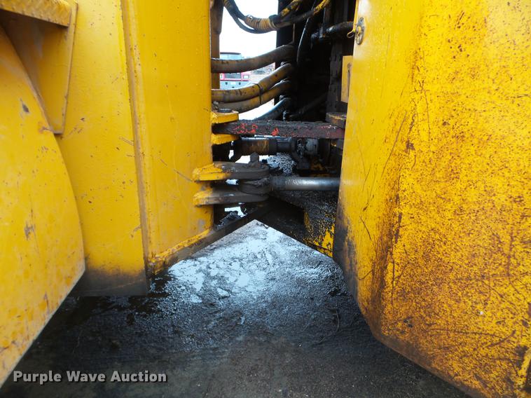 image for item DC4627 1983 John Deere 844 wheel loader