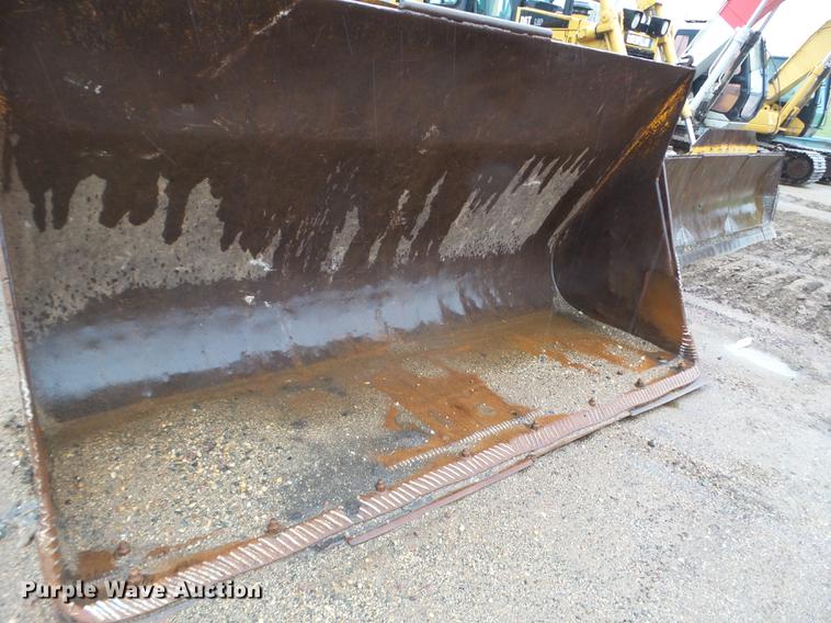 image for item DC4627 1983 John Deere 844 wheel loader