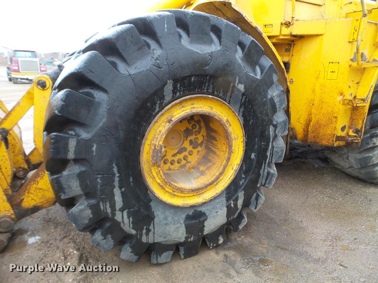 image for item DC4627 1983 John Deere 844 wheel loader