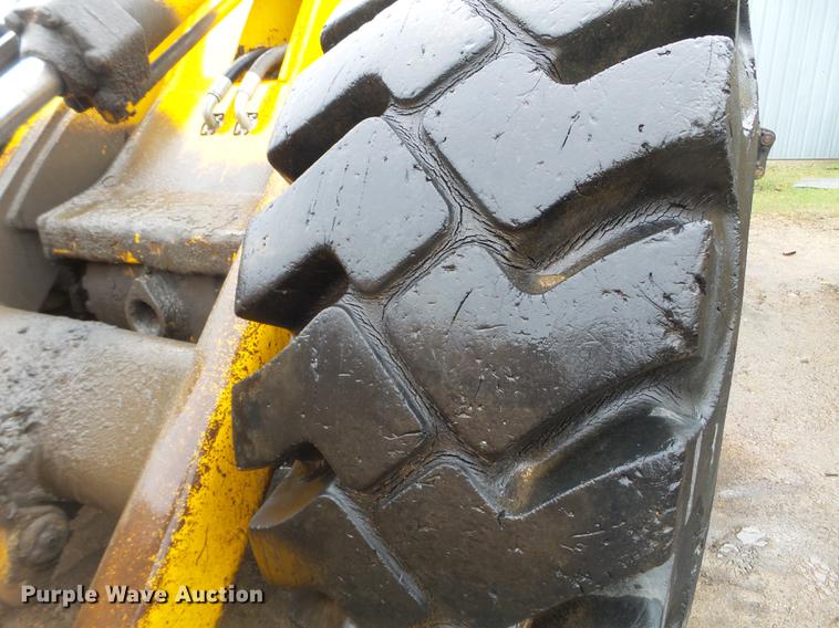 image for item DC4627 1983 John Deere 844 wheel loader