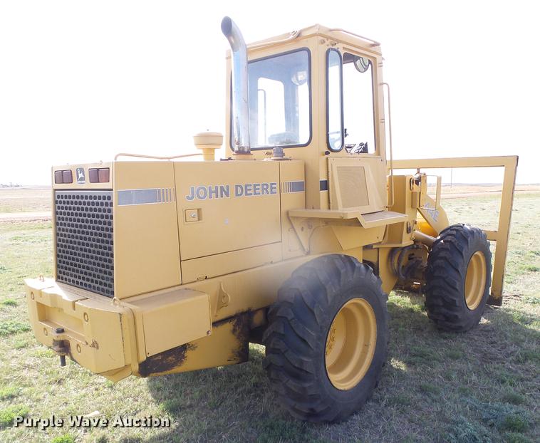 image for item DC5211 1989 John Deere 444E wheel loader
