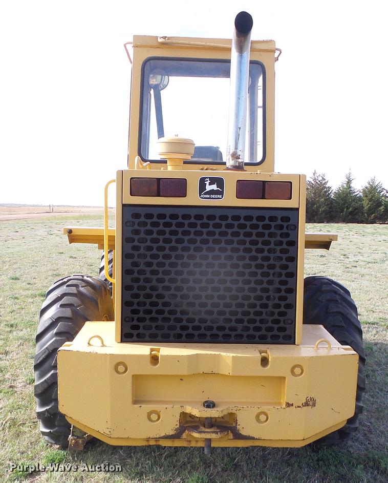 image for item DC5211 1989 John Deere 444E wheel loader