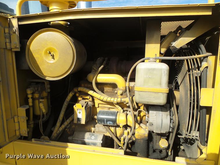 image for item DC5211 1989 John Deere 444E wheel loader