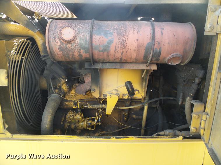 image for item DC5211 1989 John Deere 444E wheel loader