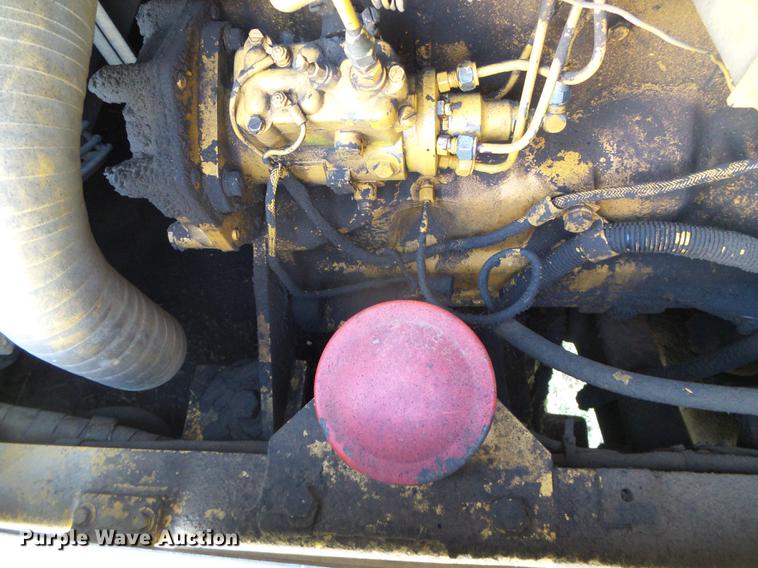 image for item DC5211 1989 John Deere 444E wheel loader