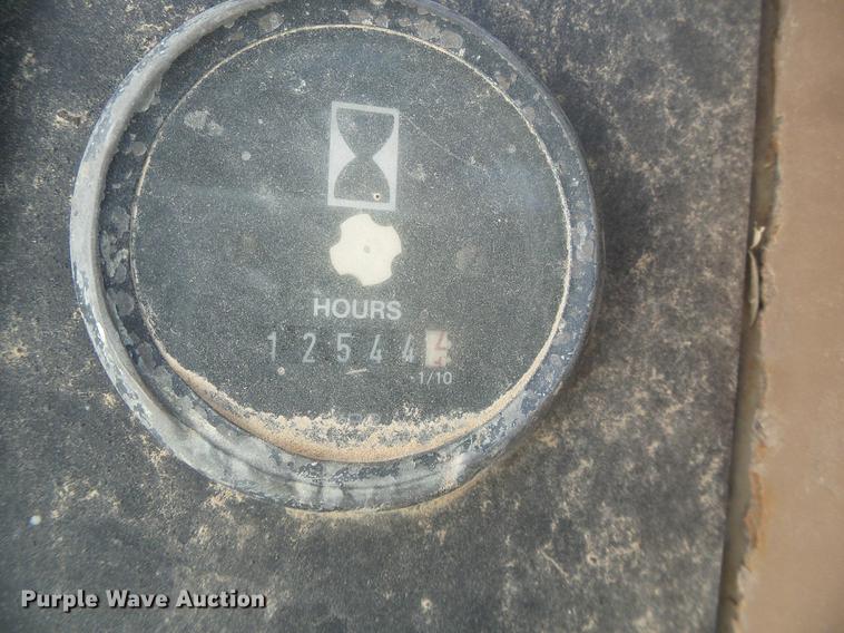 image for item DC5211 1989 John Deere 444E wheel loader