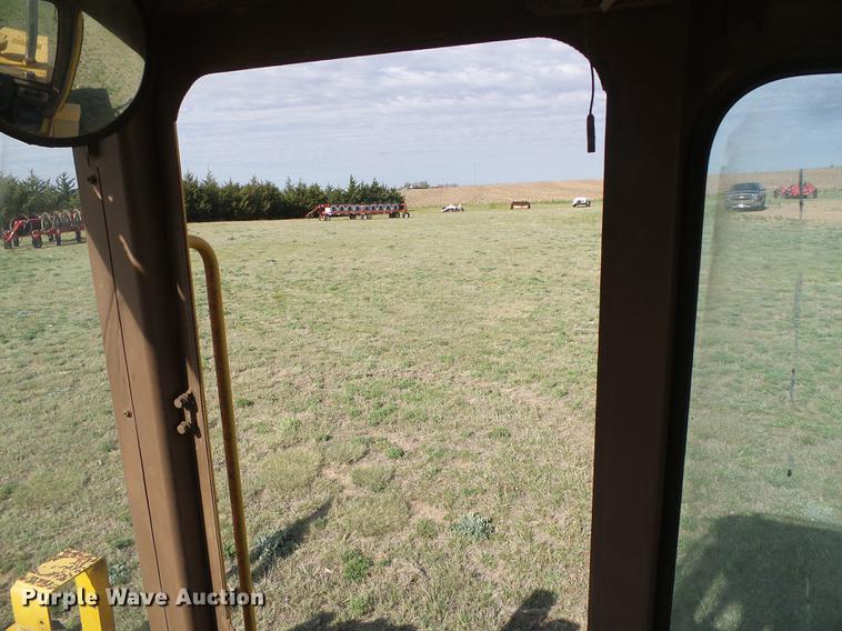 image for item DC5211 1989 John Deere 444E wheel loader