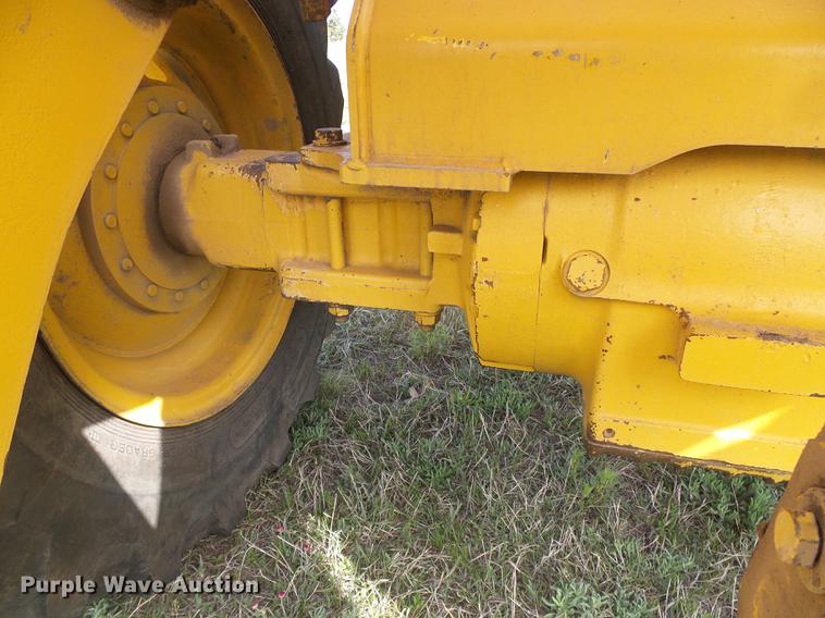 image for item DC5211 1989 John Deere 444E wheel loader