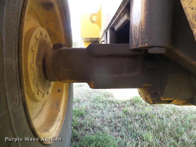 image for item DC5211 1989 John Deere 444E wheel loader