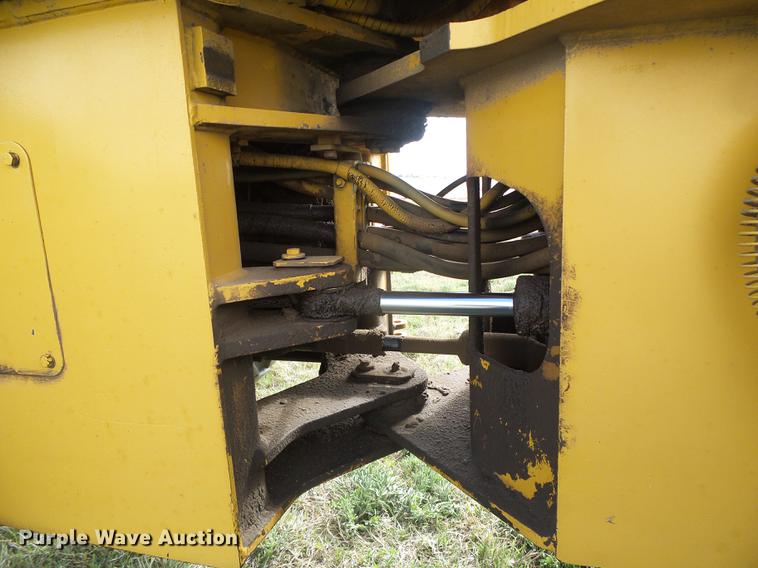 image for item DC5211 1989 John Deere 444E wheel loader