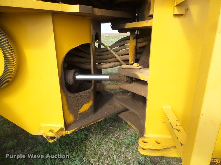image for item DC5211 1989 John Deere 444E wheel loader
