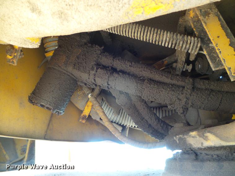 image for item DC5211 1989 John Deere 444E wheel loader