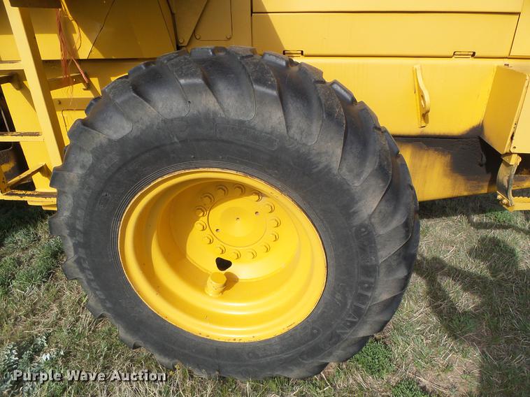 image for item DC5211 1989 John Deere 444E wheel loader