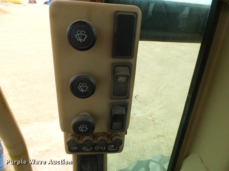 image for item DC5245 1995 Caterpillar 140H VHP motor grader