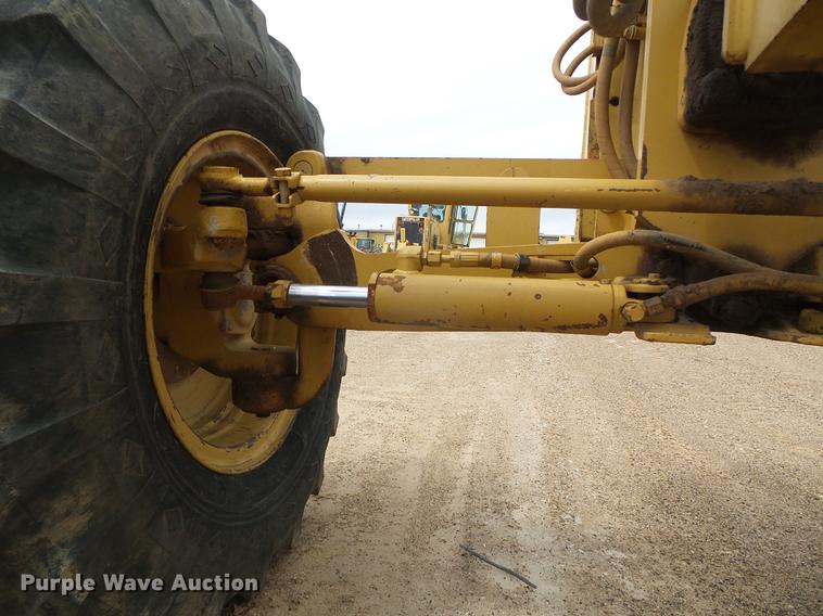 image for item DC5245 1995 Caterpillar 140H VHP motor grader