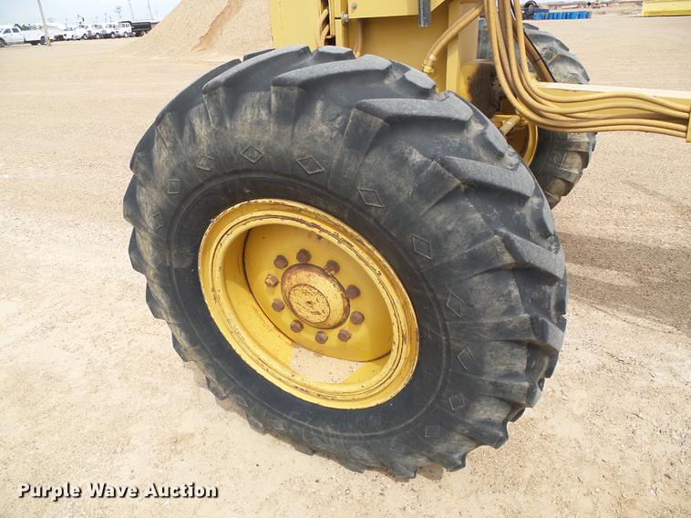 image for item DC5245 1995 Caterpillar 140H VHP motor grader