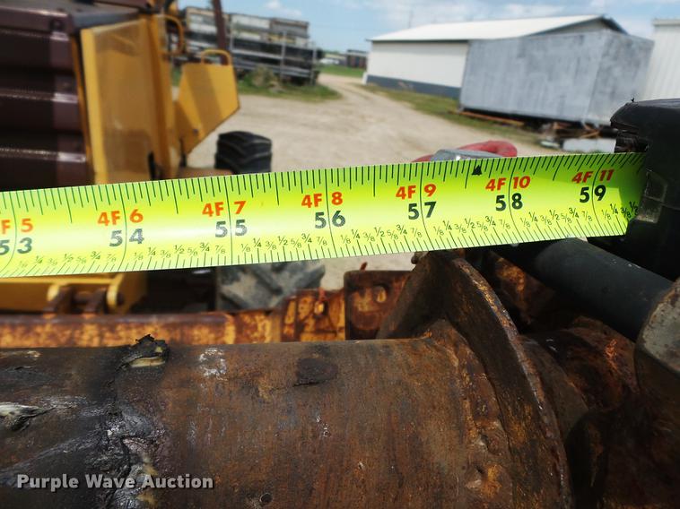 image for item DD2253 1988 Case 760 cable plow