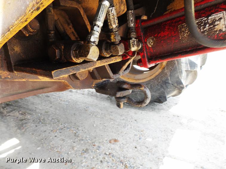 image for item DD2253 1988 Case 760 cable plow