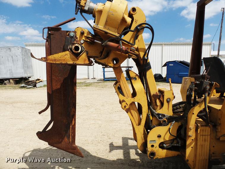 image for item DD2253 1988 Case 760 cable plow