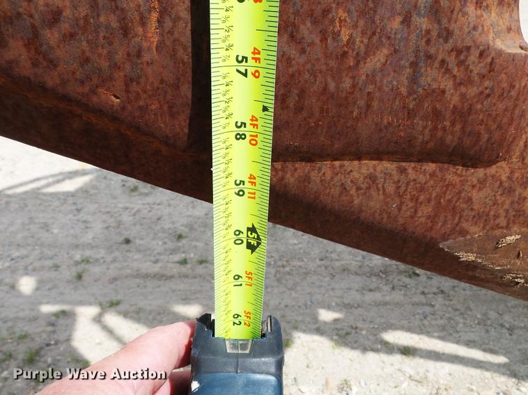 image for item DD2253 1988 Case 760 cable plow