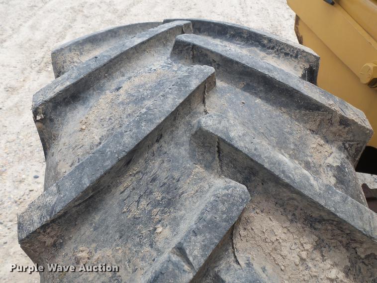 image for item DD2253 1988 Case 760 cable plow