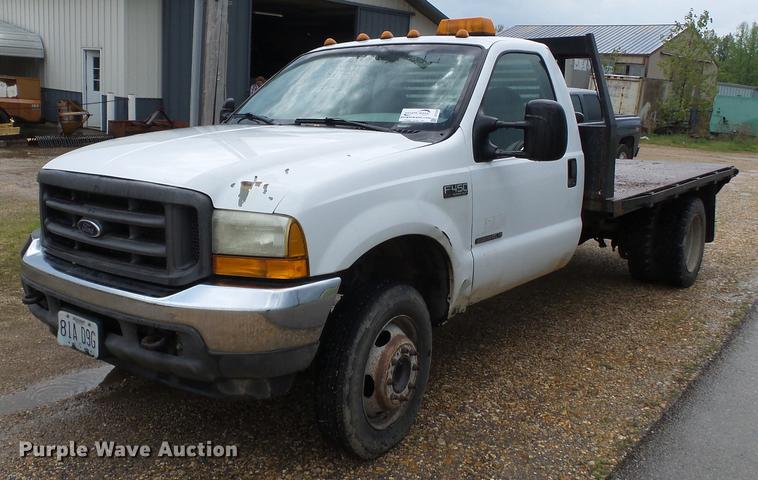 image for item DD2266 2001 Ford F450 Super Duty flat bed truck