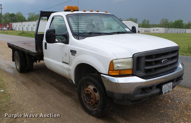 image for item DD2266 2001 Ford F450 Super Duty flat bed truck