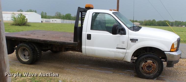 image for item DD2266 2001 Ford F450 Super Duty flat bed truck