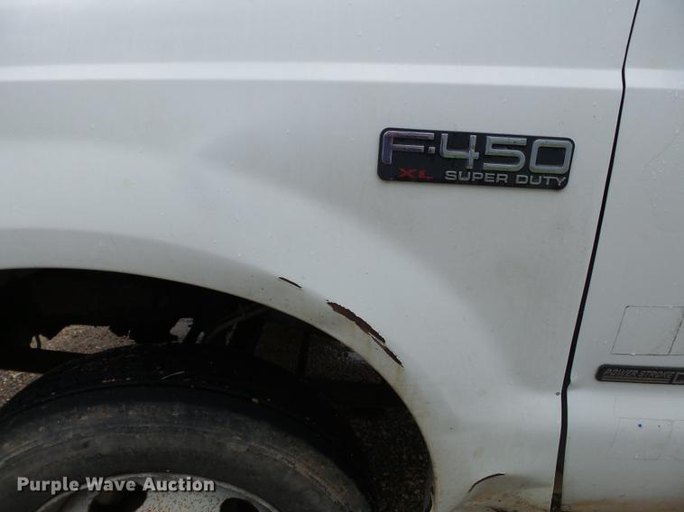 image for item DD2266 2001 Ford F450 Super Duty flat bed truck