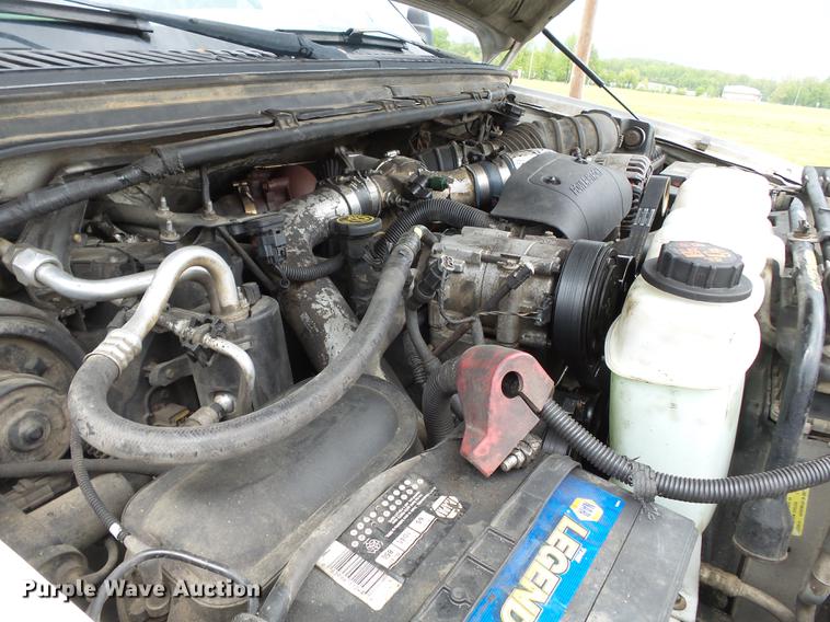 image for item DD2266 2001 Ford F450 Super Duty flat bed truck