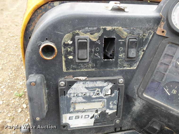 image for item DD2268 2004 Ditch Witch JT2020 directional boring unit