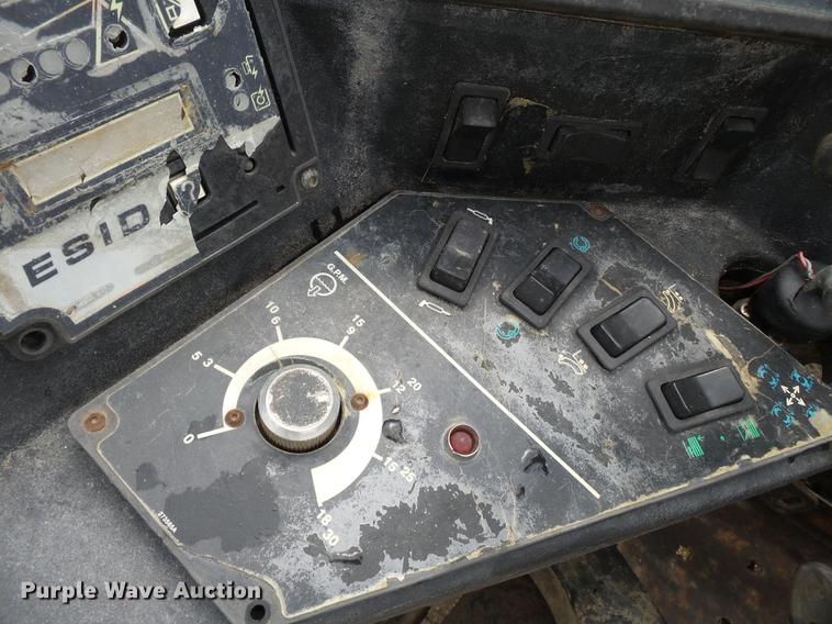 image for item DD2268 2004 Ditch Witch JT2020 directional boring unit