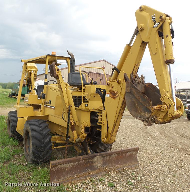 image for item DD2269 1992 Vermeer V8050 vibratory cable plow