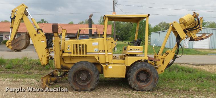image for item DD2269 1992 Vermeer V8050 vibratory cable plow