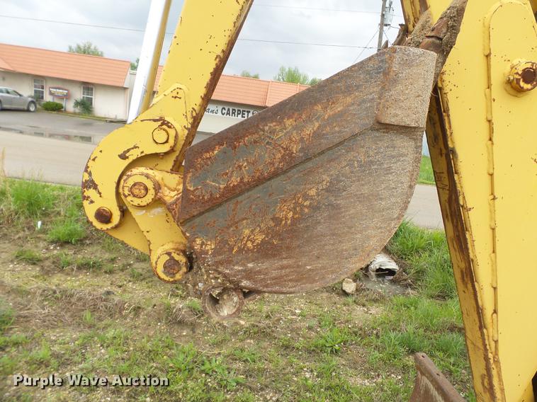 image for item DD2269 1992 Vermeer V8050 vibratory cable plow