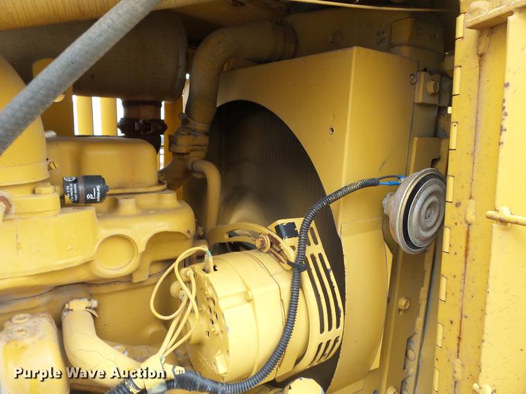 image for item DD2269 1992 Vermeer V8050 vibratory cable plow