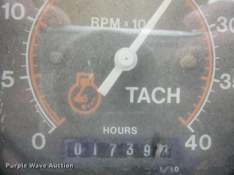 image for item DD2269 1992 Vermeer V8050 vibratory cable plow