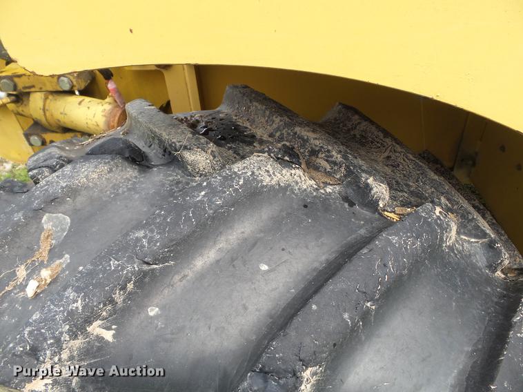 image for item DD2269 1992 Vermeer V8050 vibratory cable plow