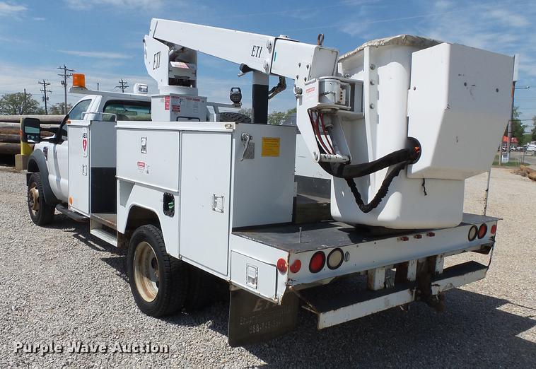 image for item DD2280 2008 Ford F550 Super Duty bucket truck