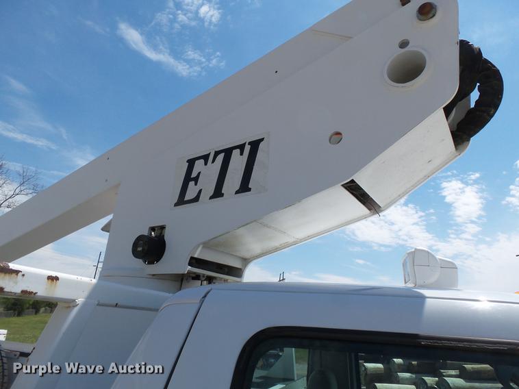 image for item DD2280 2008 Ford F550 Super Duty bucket truck