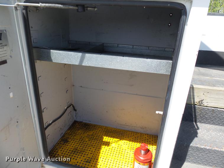 image for item DD2280 2008 Ford F550 Super Duty bucket truck