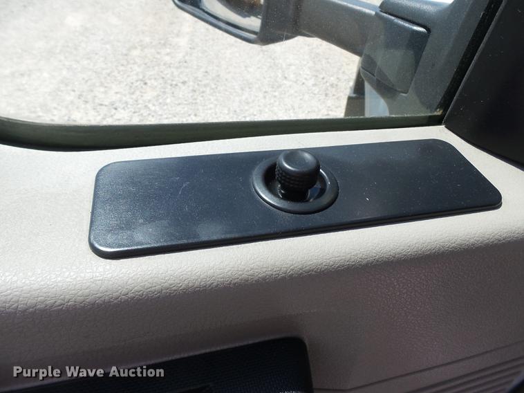 image for item DD2280 2008 Ford F550 Super Duty bucket truck