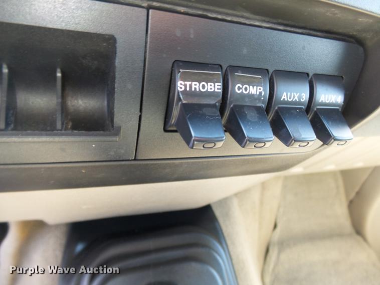 image for item DD2280 2008 Ford F550 Super Duty bucket truck