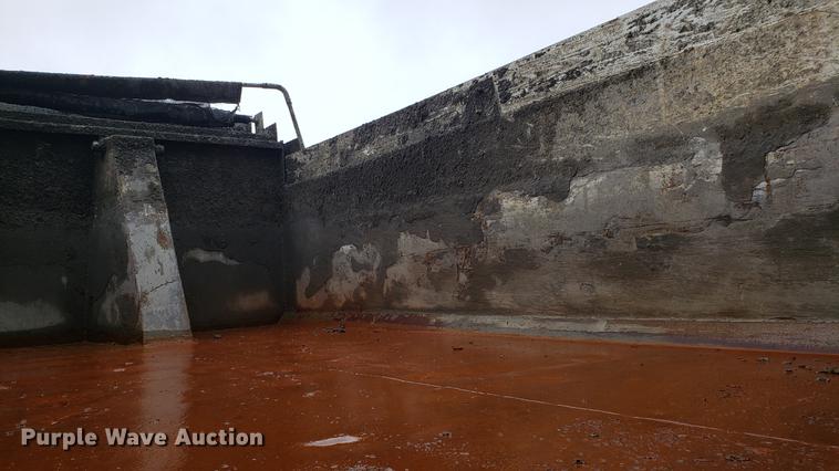 image for item DD4102 1998 Ford LT8501 dump truck