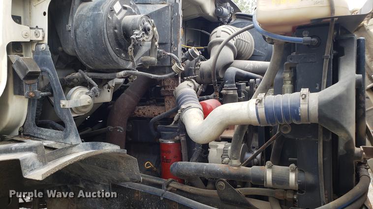 image for item DD4102 1998 Ford LT8501 dump truck