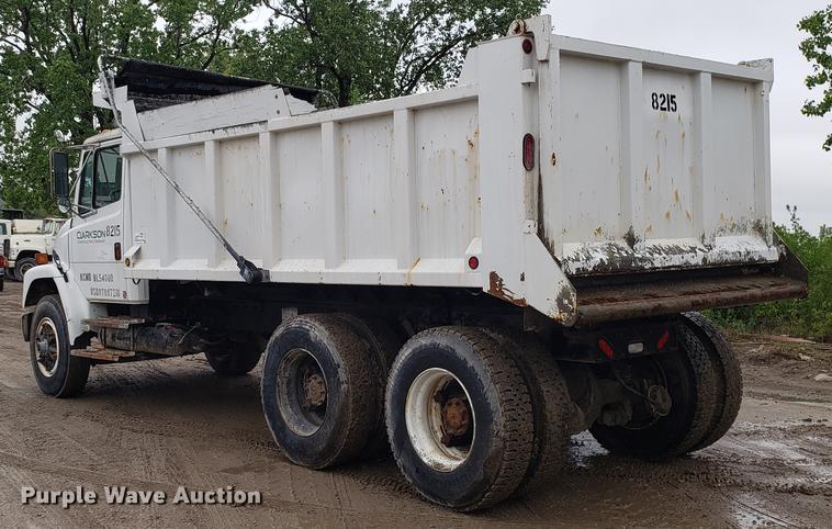 image for item DD4103 2001 Freightliner FL80 dump truck