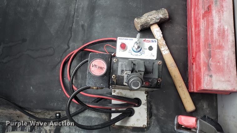 image for item DD4103 2001 Freightliner FL80 dump truck